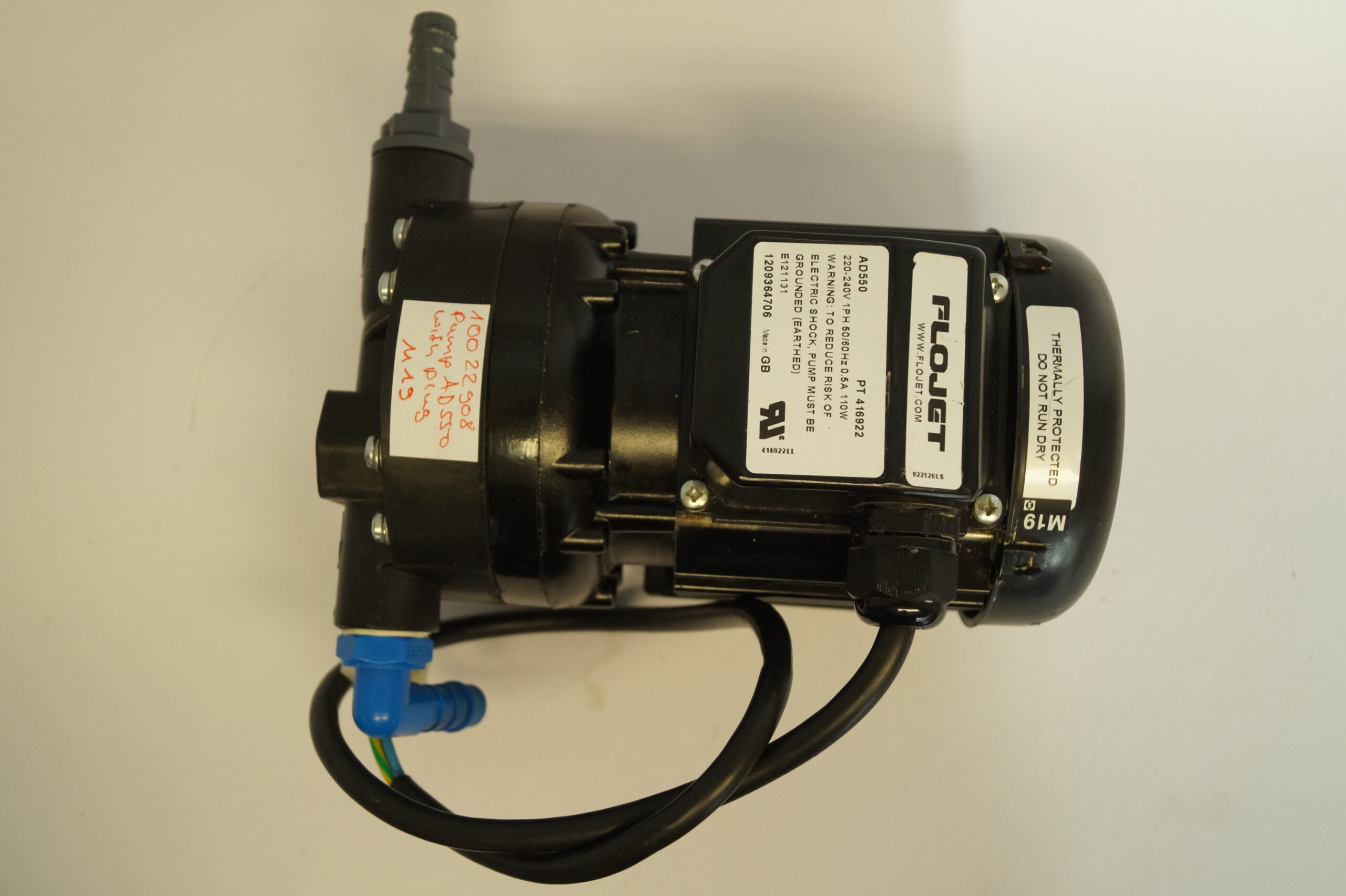Agfa Elantrix 150 HX Druckplattenentwicklungsmaschine Pumpe Flojet AD 550 mit Stecker Nr. 10022908